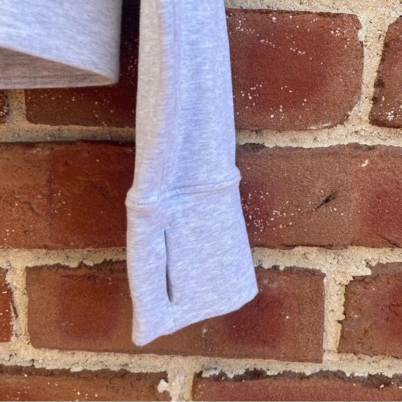 Lululemon sweatshirt Today is a Cheat Day Koala Pouch Pocket gray Cowl sz 4 - Picture 8 of 11